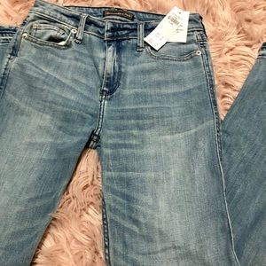 NWT Abercrombie & Fitch brand  women’s Denim Jeans